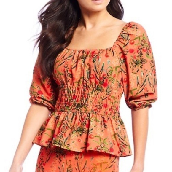 Gianni BINI FLORAL TOP SMOCKED PUFF SLEEVE XS NWOT - Picture 1 of 2